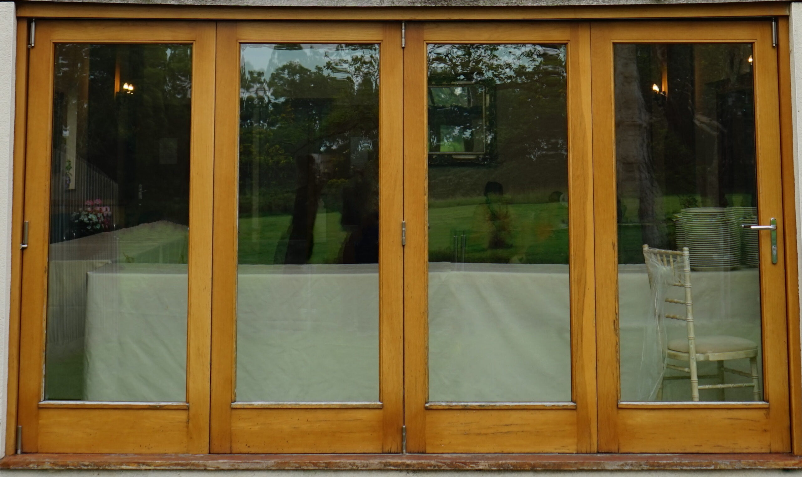 Differentiating External Doors: French Doors vs. Bifold doors