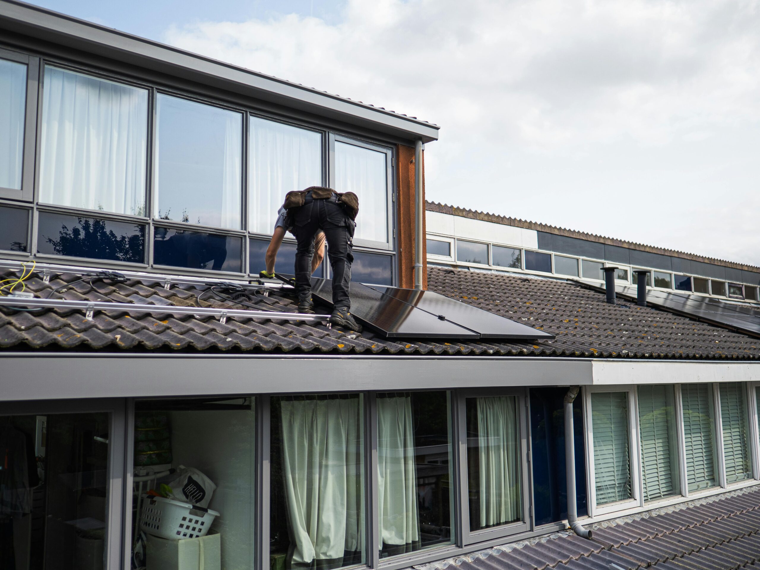 Solar Panel Installation Costs in the UK 2025 Pricing, Savings & Smart Incentives