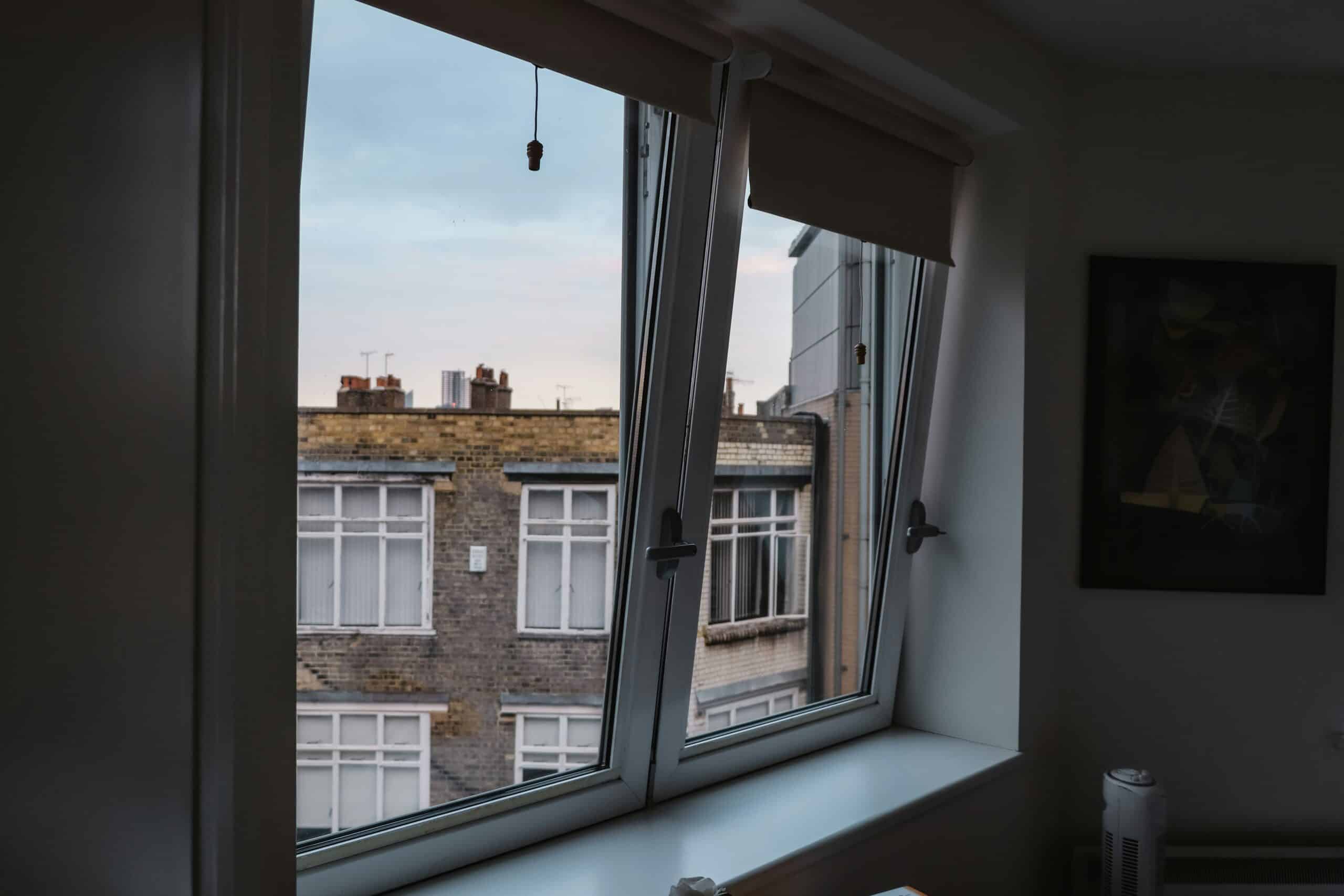 How Much Does Double Glazing Cost in Hampshire & Surrounding Counties? (2026 Guide) southampton, portsmouth, fareham, gosport, winchester basingstoke, andover, eastleigh, farnborough and aldershot, guildford, woking, swindon, salisbury, reading, slough, bracknell
