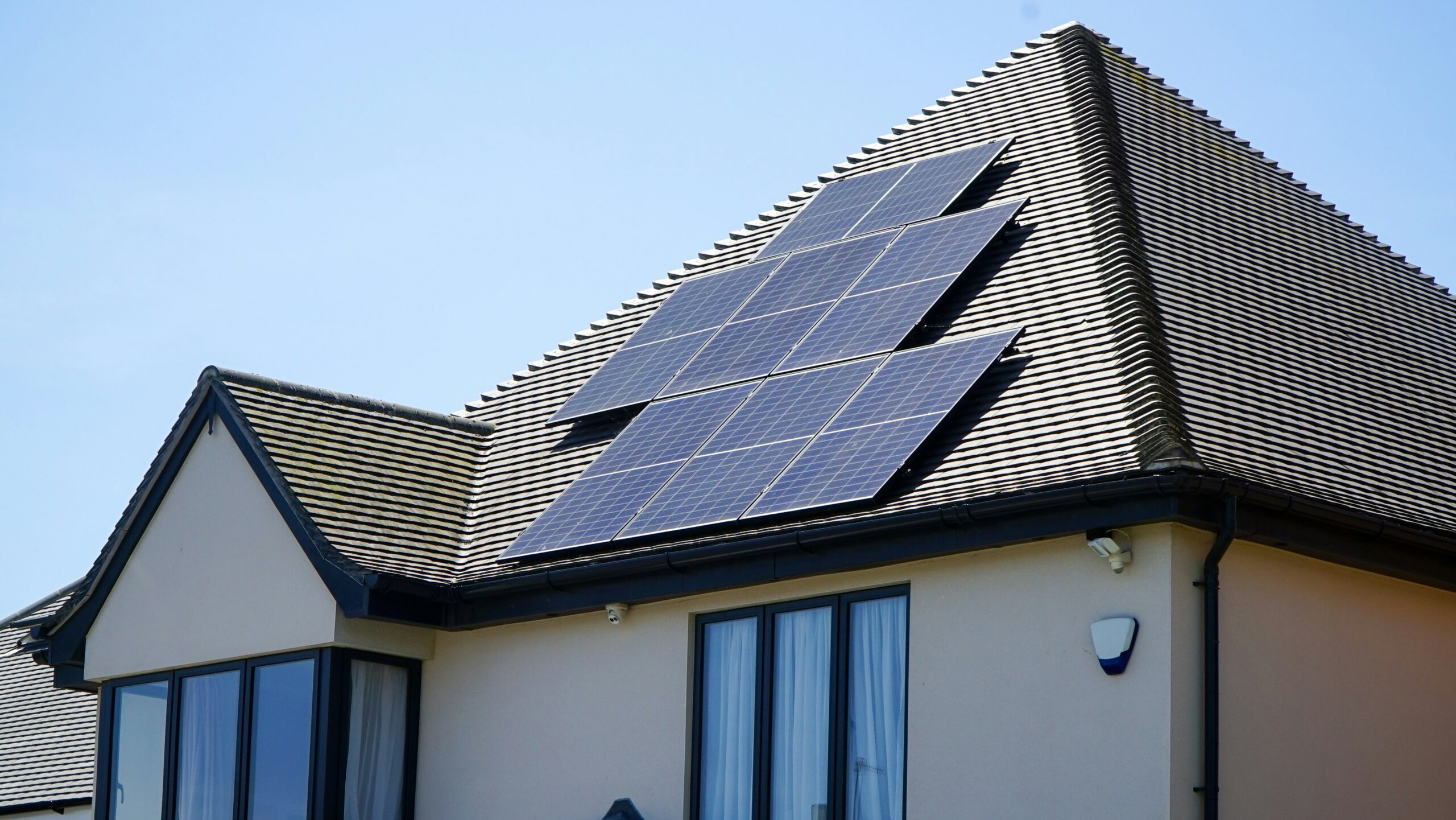 Solar Panels vs Heat Pumps: Which Is Right for Your Home in 2026?