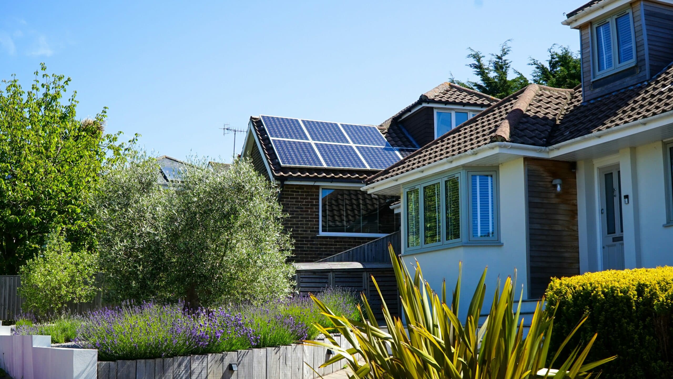 Best Solar Companies in Somerset: A Homeowner’s Guide to Choosing a Solar Installer in 2026